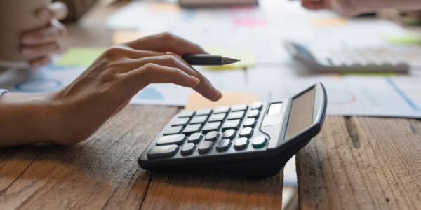 Školní finance pod pokličkou: Jak na rozpočet, platy a fondy v roce 2026